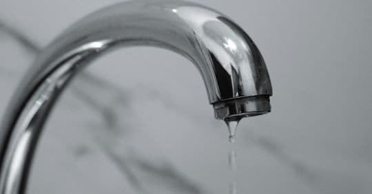 faucet dripping