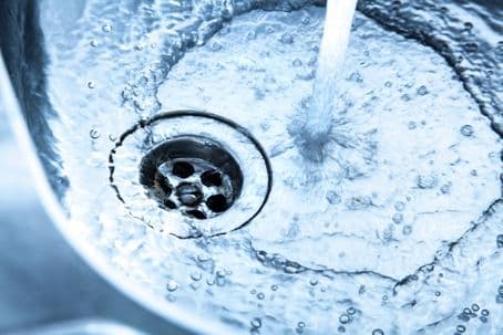 flowing water on sink